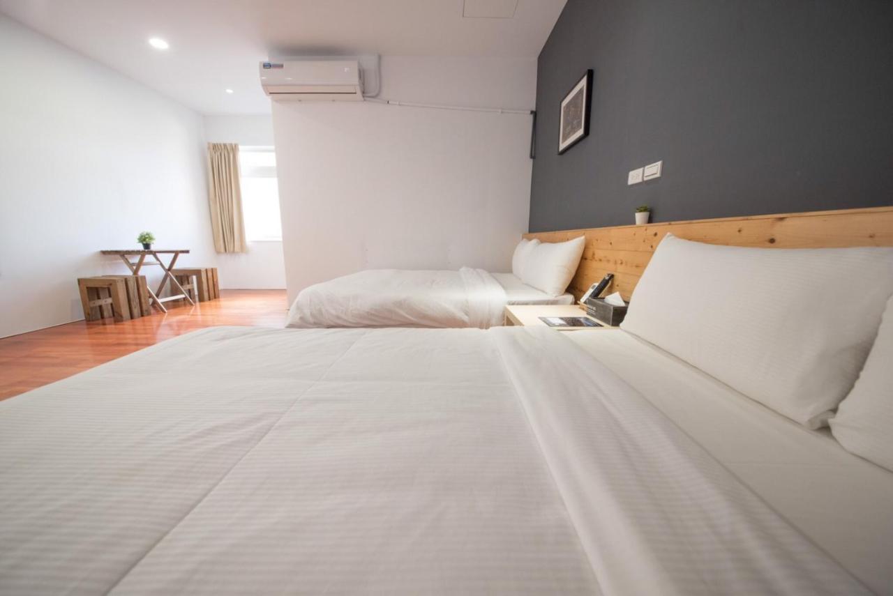 Deer Traveler Hostel Yuchi Buitenkant foto