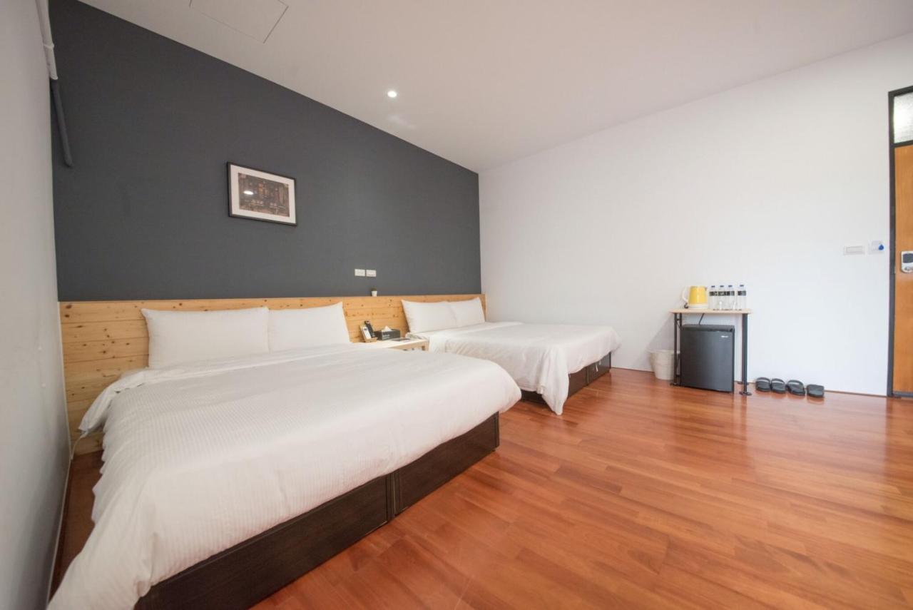Deer Traveler Hostel Yuchi Buitenkant foto