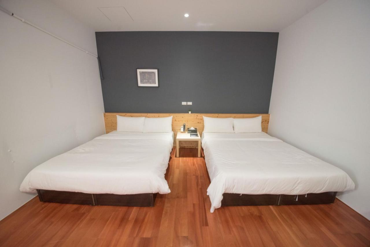 Deer Traveler Hostel Yuchi Buitenkant foto